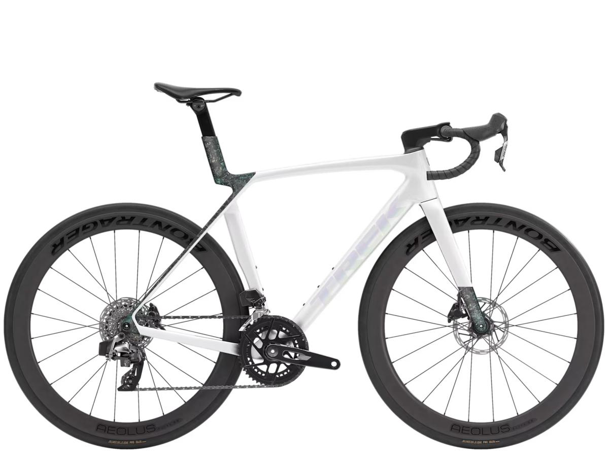 Vélo Route TREK Madone SL 6 AXS 8e Gen. Gloss Crystal White Matte Deep Smoke