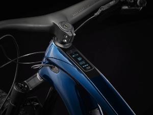 VTT électrique carbone TREK Fuel EXe 9.8 Mulsanne Blue 360Wh