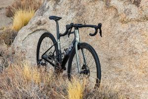 Vélo Route Femmes LIV Avail Advanced Pro 1 Aurora Noise SRAM Rival AXS