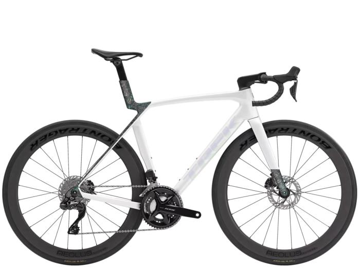 Vélo Route TREK Madone SL 6 8e Gen. Gloss Crystal White Matte Deep Smoke